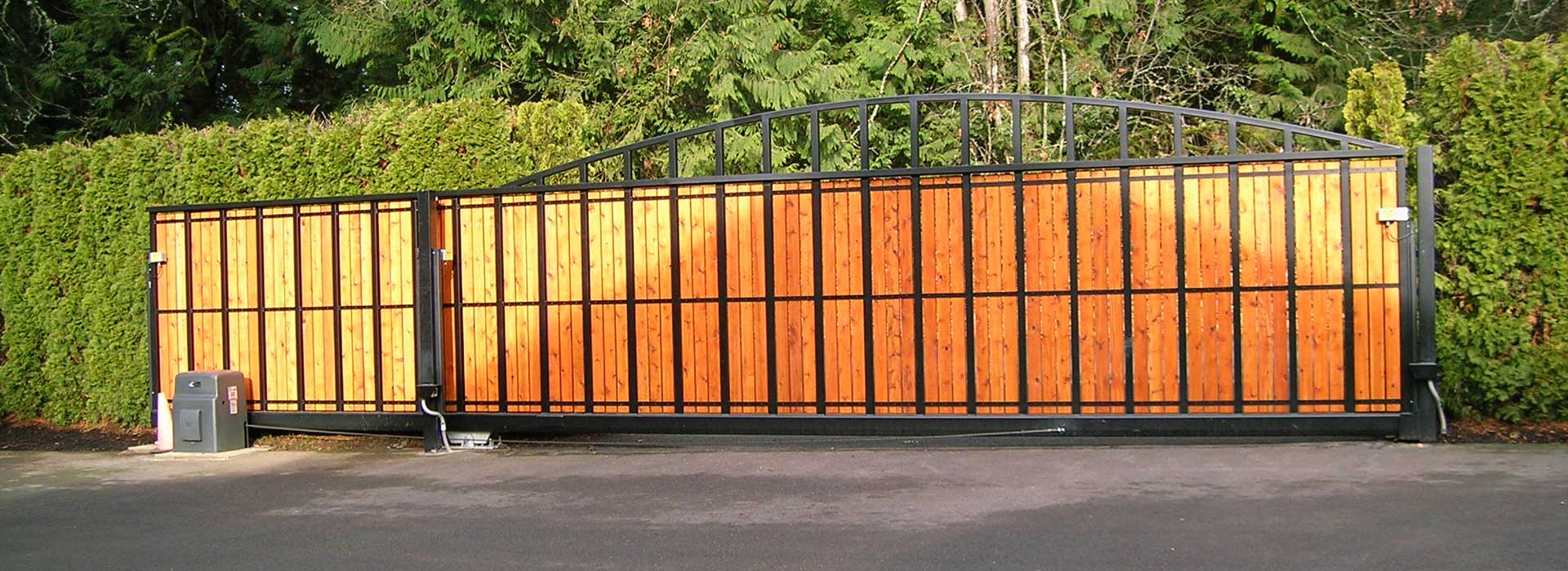 Cantilever gate with wood infill